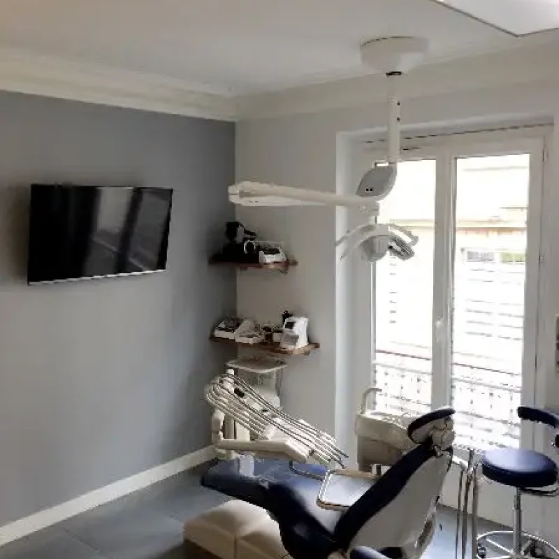 dr youri emsallem dentiste (1)